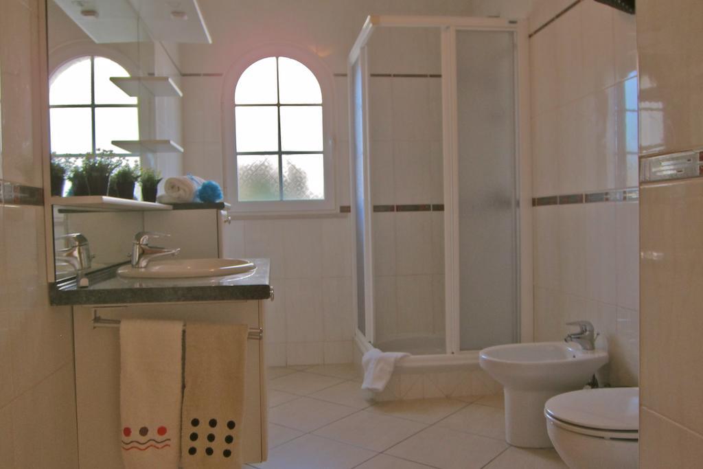 6 Bedroom Villa Brady Private With Pool And Garden Albufeira Exterior photo